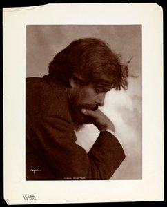Arnold Dolmetsch, c.1902 door Byron Company